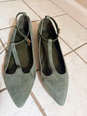 Tory Burch Olive Green Suede T-Strap Pointed Flats